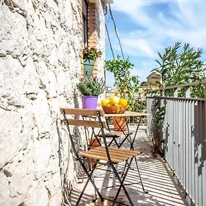 casa-leonida.sicilyhotelsitaly.net/